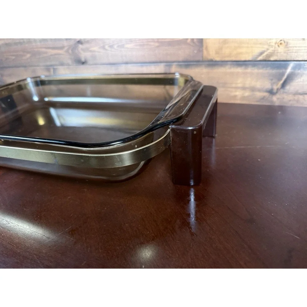Pyrex 233R 3 Quart 13 x 9 Casserole Baking Dish Amber & Holder Vintage
